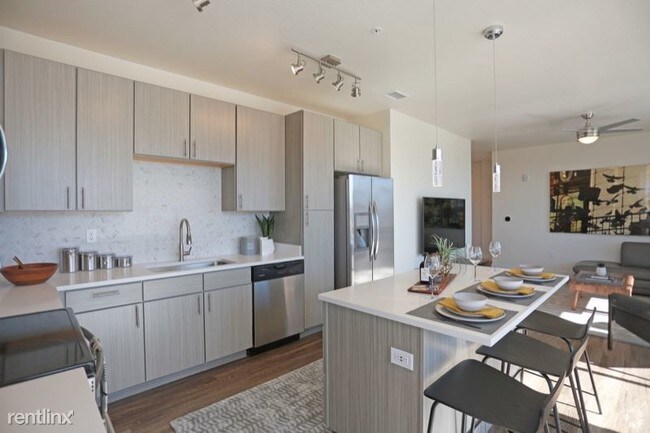 Building Photo - 1281 S Ulster St