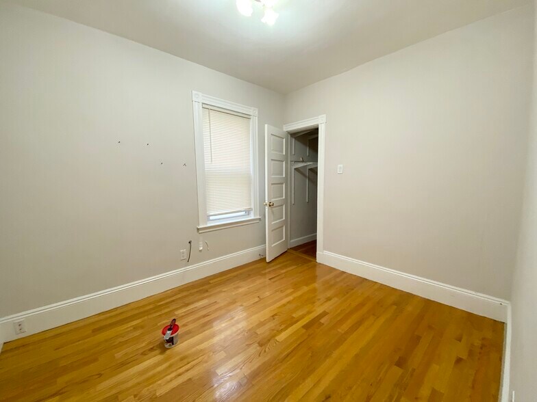 Building Photo - 40 Sudan St