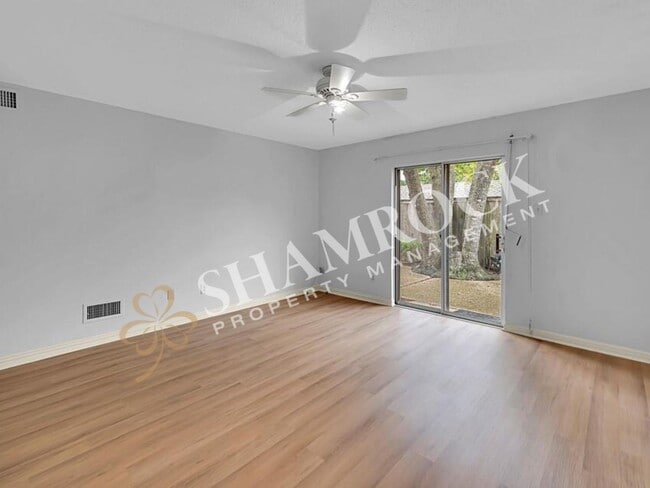 Building Photo - 4613 Westchester Dr