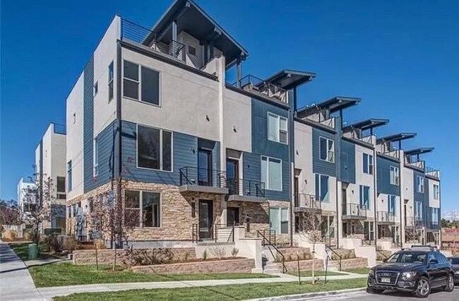 Building Photo - 1725 Eaton St