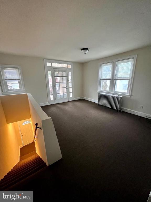 Building Photo - 46 Holland Ave