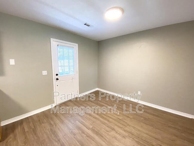 Building Photo - 831 N 54th Ave