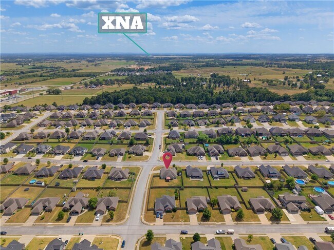 Building Photo - 1500 Aniston Rd