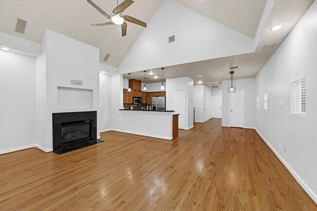 Building Photo - 5416 Kiam St