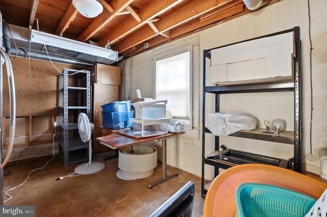 Building Photo - 7715 Crossover Dr