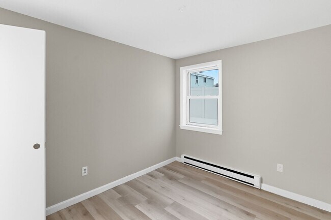 Building Photo - 26 Old West Brookfield Rd