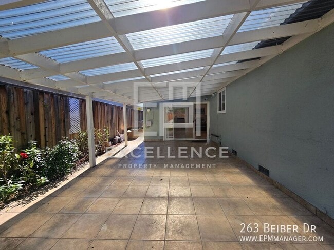 Building Photo - 263 Bieber Dr