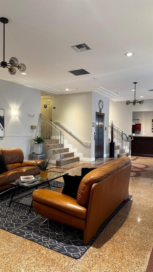 Building Photo - 7326 Collins Ave