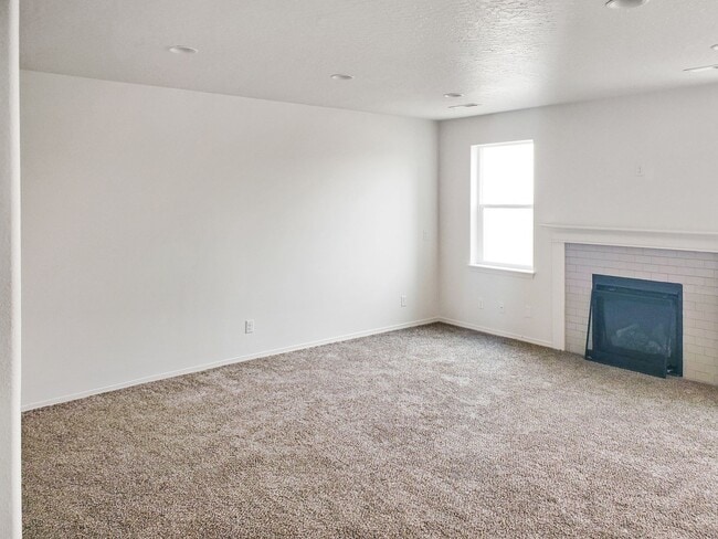 Building Photo - 4026 N Arrowleaf Lp