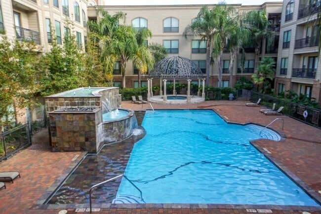 Building Photo - FULLY FURNISHED 1 bedroom Condo with balcony in the heart of Sugar land