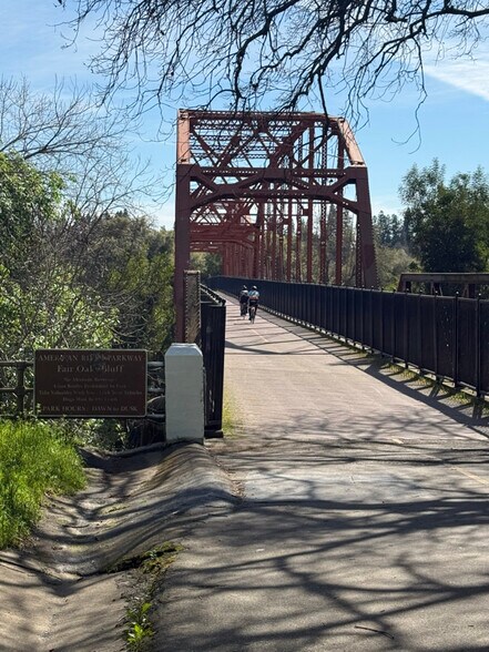 Building Photo - 4107 Smallwood Ln