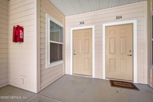 Building Photo - 4932 Key Lime Dr