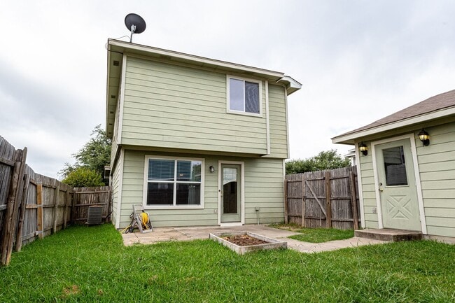 Building Photo - 3-Bed, 2.5-Bath Gem with Covered Porch & S...