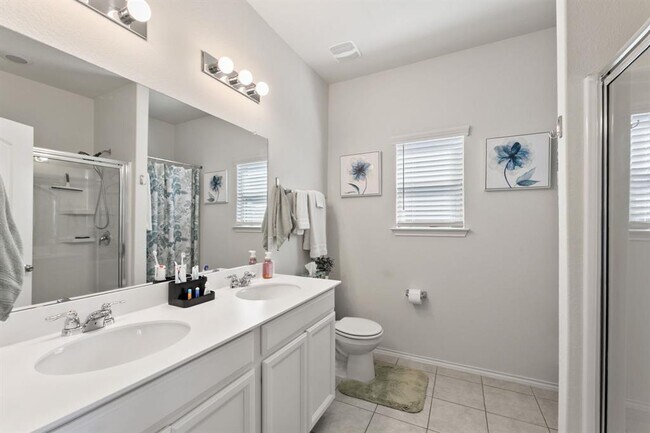 Building Photo - 6909 Bellingham Dr