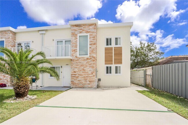 Building Photo - 26181 SW 135th Ct