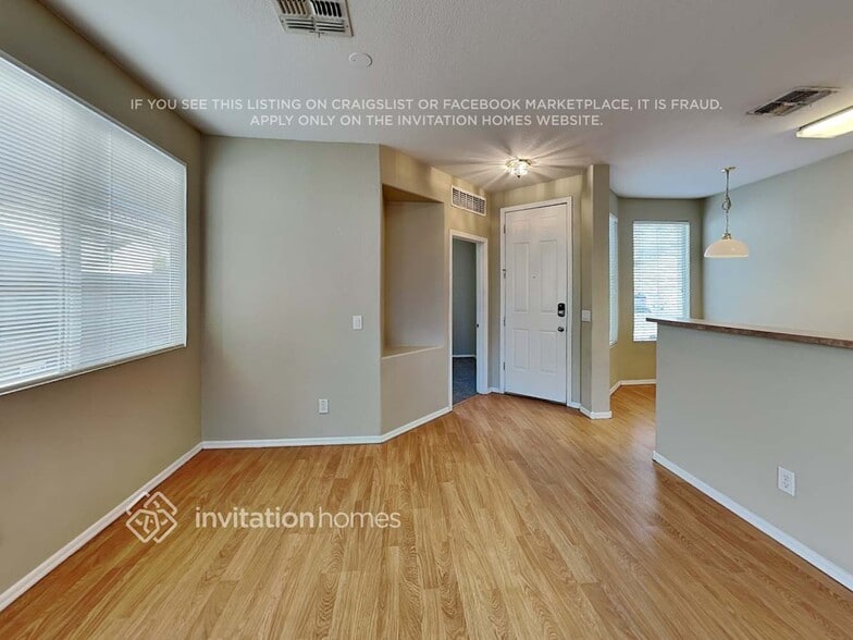 Building Photo - 1213 E Graham Trail