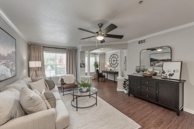 Building Photo - Enjoy Up To $1,500 Off Now!