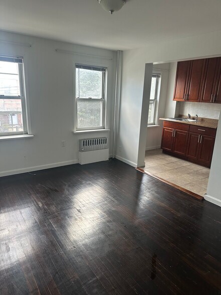 Building Photo - 2126 29th St