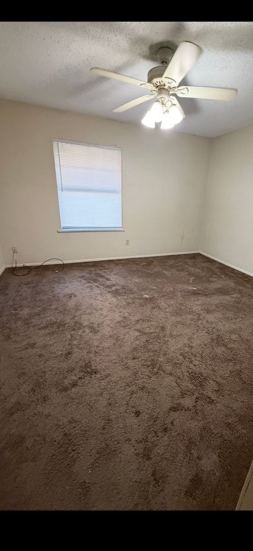 Building Photo - 308 Knollwood/Strasbourg