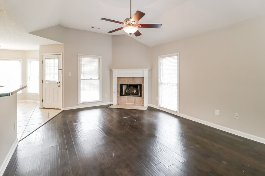 Building Photo - 141 Dudney Mead Cove