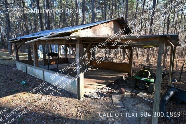 Building Photo - 7122 Ramblewood Dr