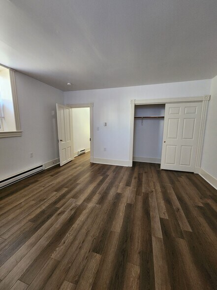 Building Photo - 125 Peyton St