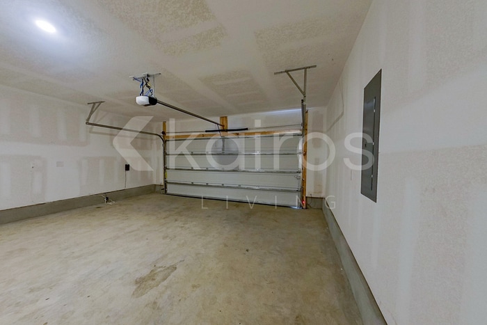 Building Photo - 123 Swallowtail Ln