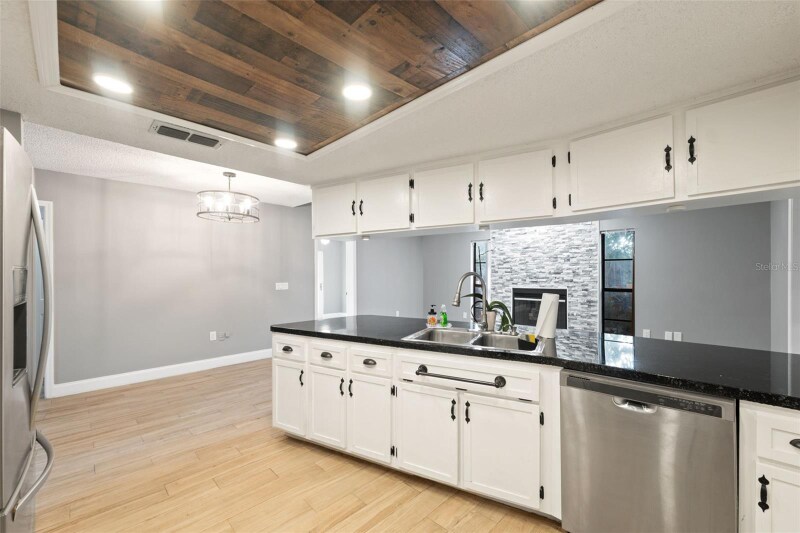Building Photo - 6307 Shane Ln