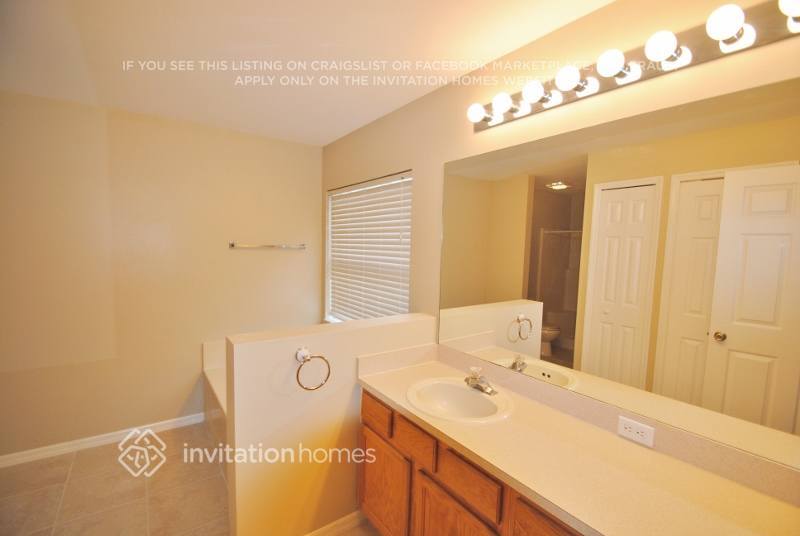 Building Photo - 1816 Thomasville Ave SE