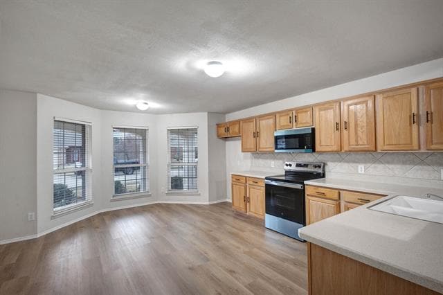 Building Photo - 9816 Pierce Dr