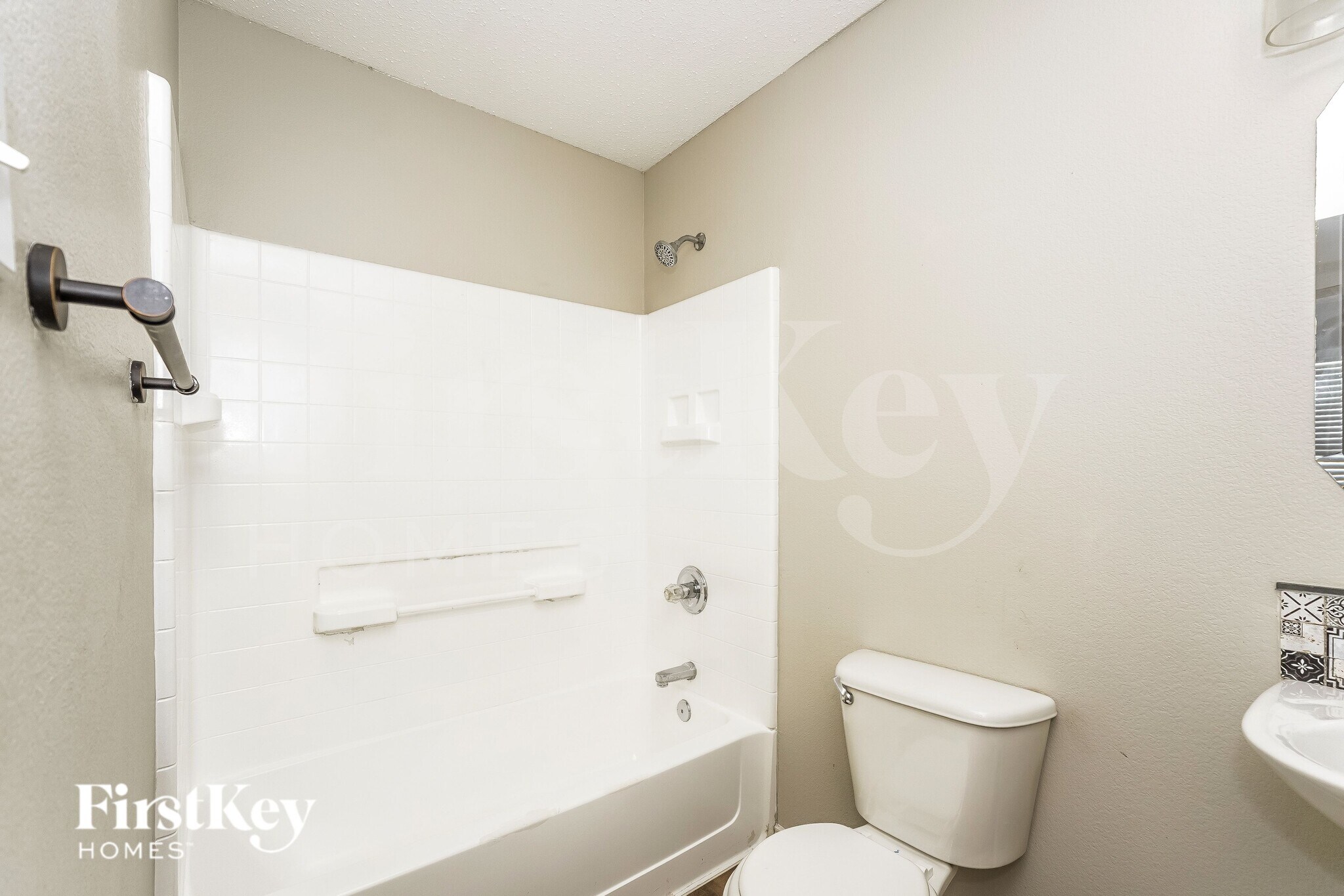 Building Photo - 2553 Big Spring Dr