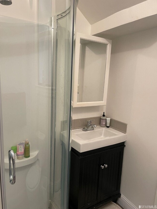 Building Photo - 272 25th Ave