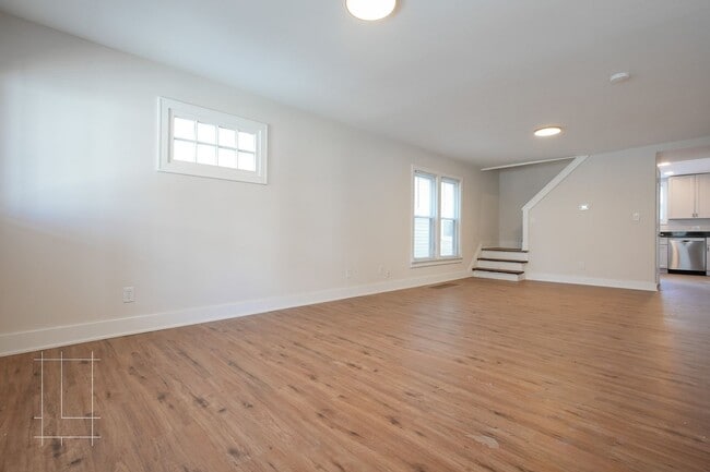 Building Photo - 1257 N 6th St