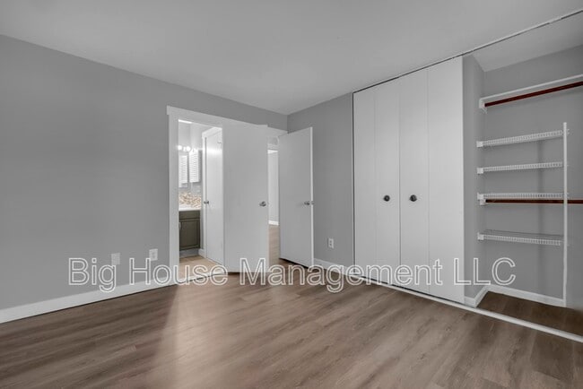 Building Photo - 3387 Ryon Ct