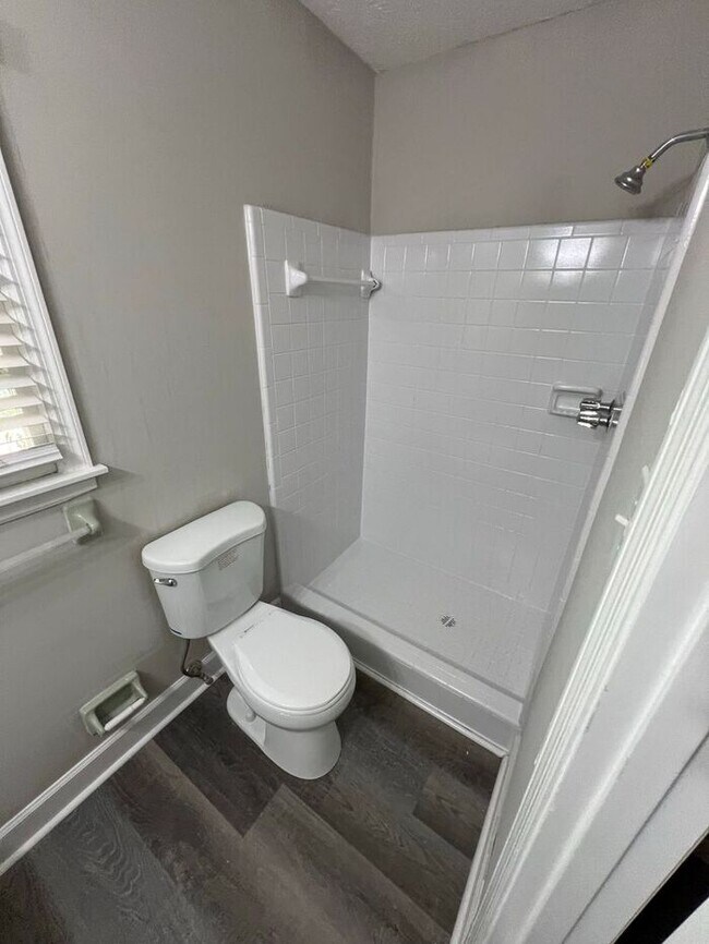 Building Photo - Beautiful cozy 3 bedroom ranch home!