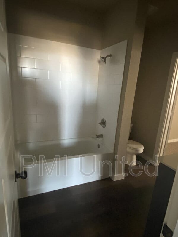 Building Photo - 655 Harvest Moon Dr