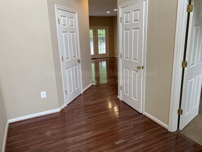 Building Photo - 121 Riggs Rd