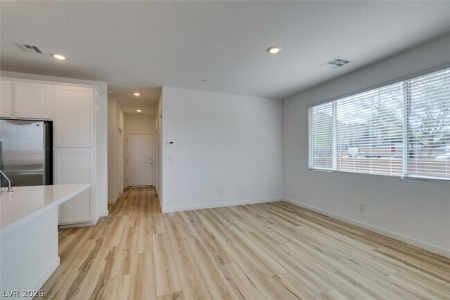 Building Photo - 1035 Valeria Rdg Ln