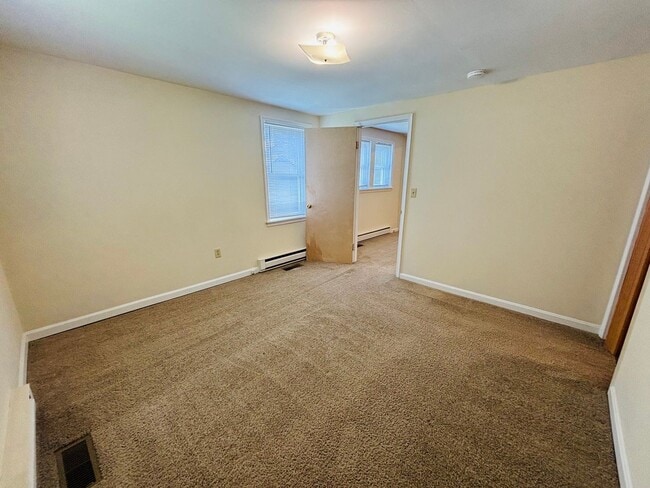 Building Photo - 1806 Brooksfield Rd
