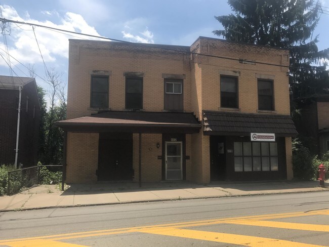 Primary Photo - 4910 Walnut St