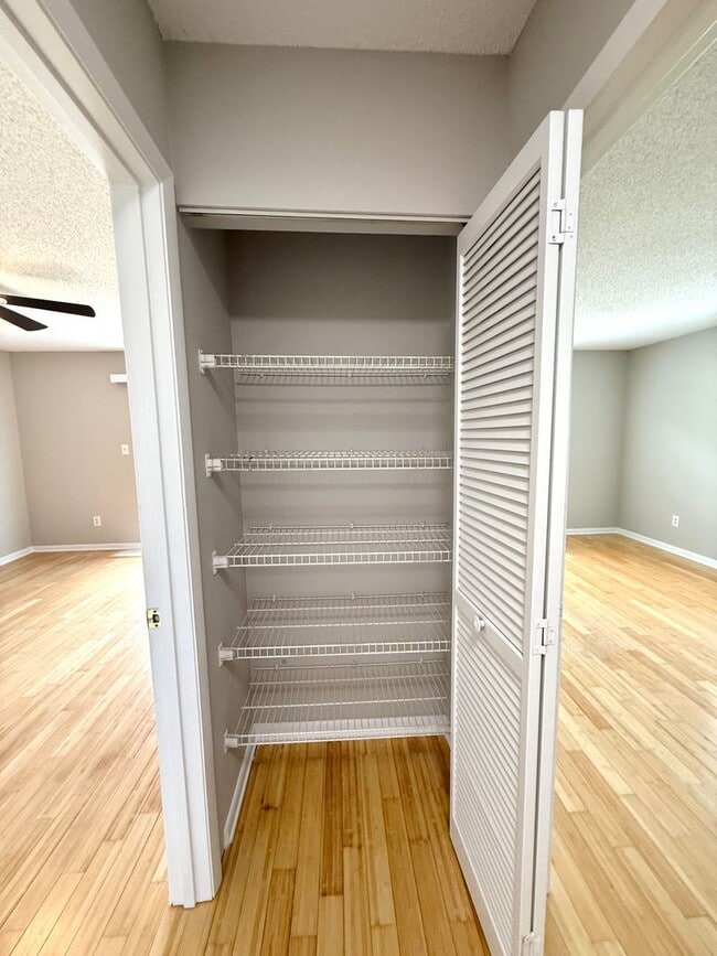 Building Photo - Cute 3/2 Townhome in Winter Park - close t...