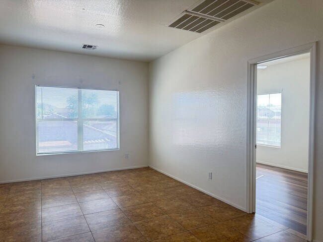 Building Photo - Queen Creek 4 bed 2.5 bath For rent