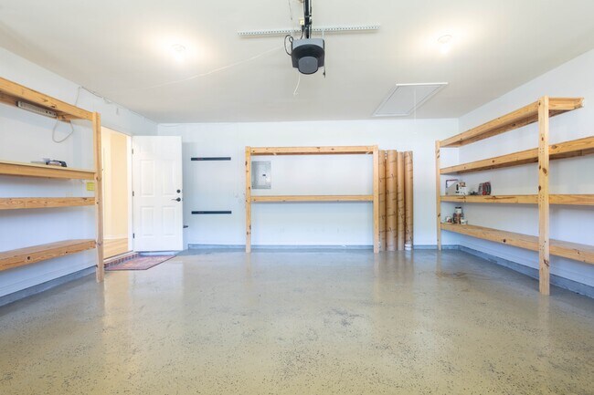 Building Photo - 1356 Sterling Point Dr