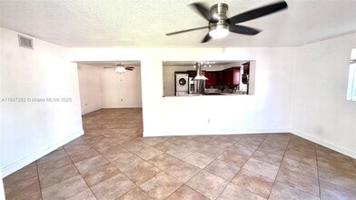 Building Photo - 9130 SW 27th St