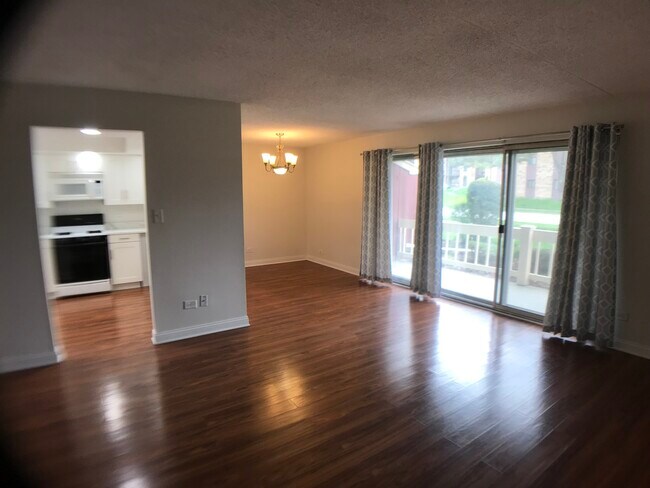 Building Photo - 15817 Orlan Brook Dr