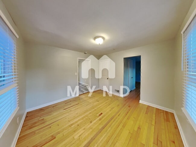 Building Photo - 1229 Lynn Acres Dr
