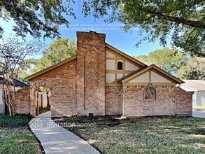 Building Photo - 826 Hidden Canyon Rd