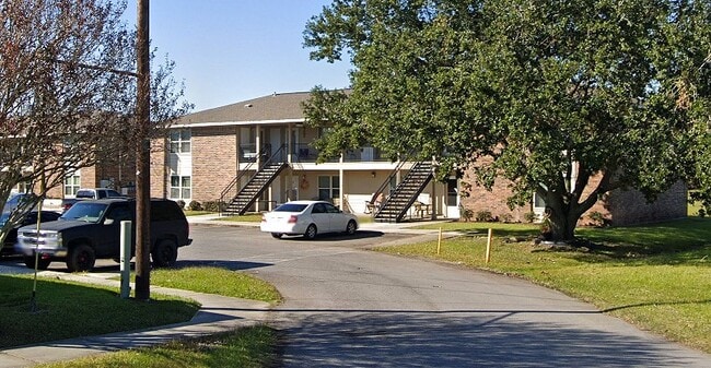 Building Photo - 16932 W Main St