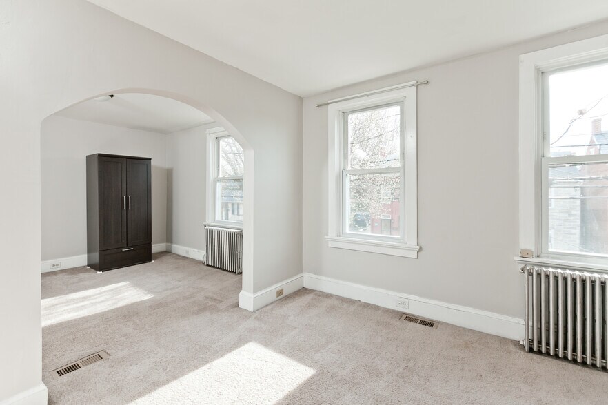 Building Photo - 23 S Jefferson St