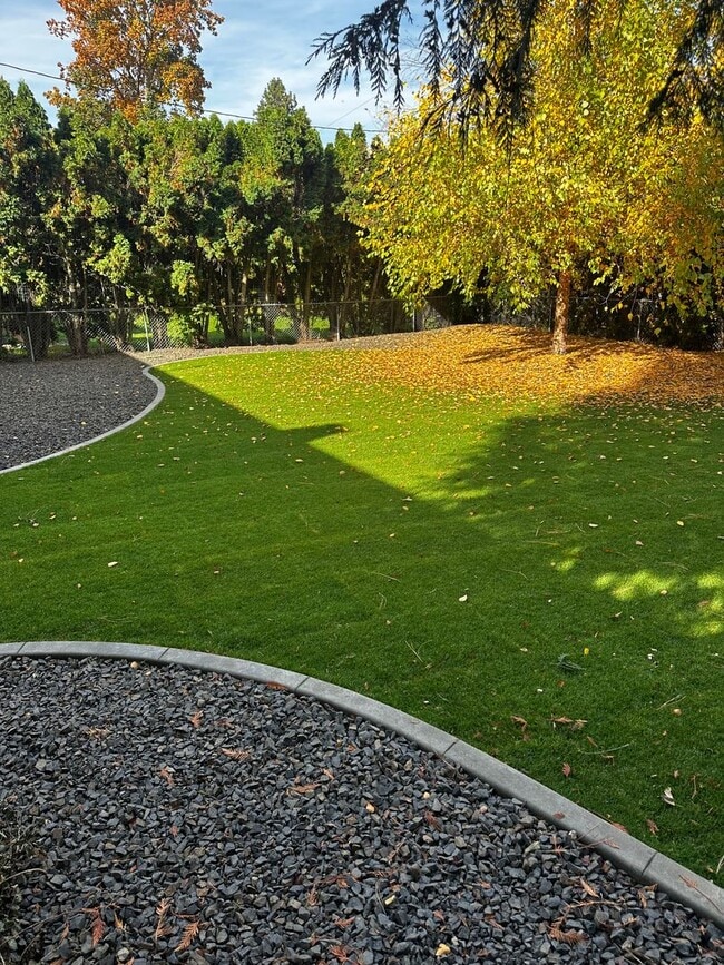 Building Photo - 7220 N Drumheller St